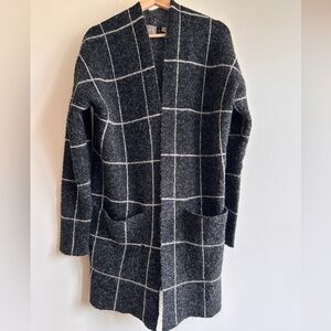 Cyrus windowpane cardigan in Charcoal